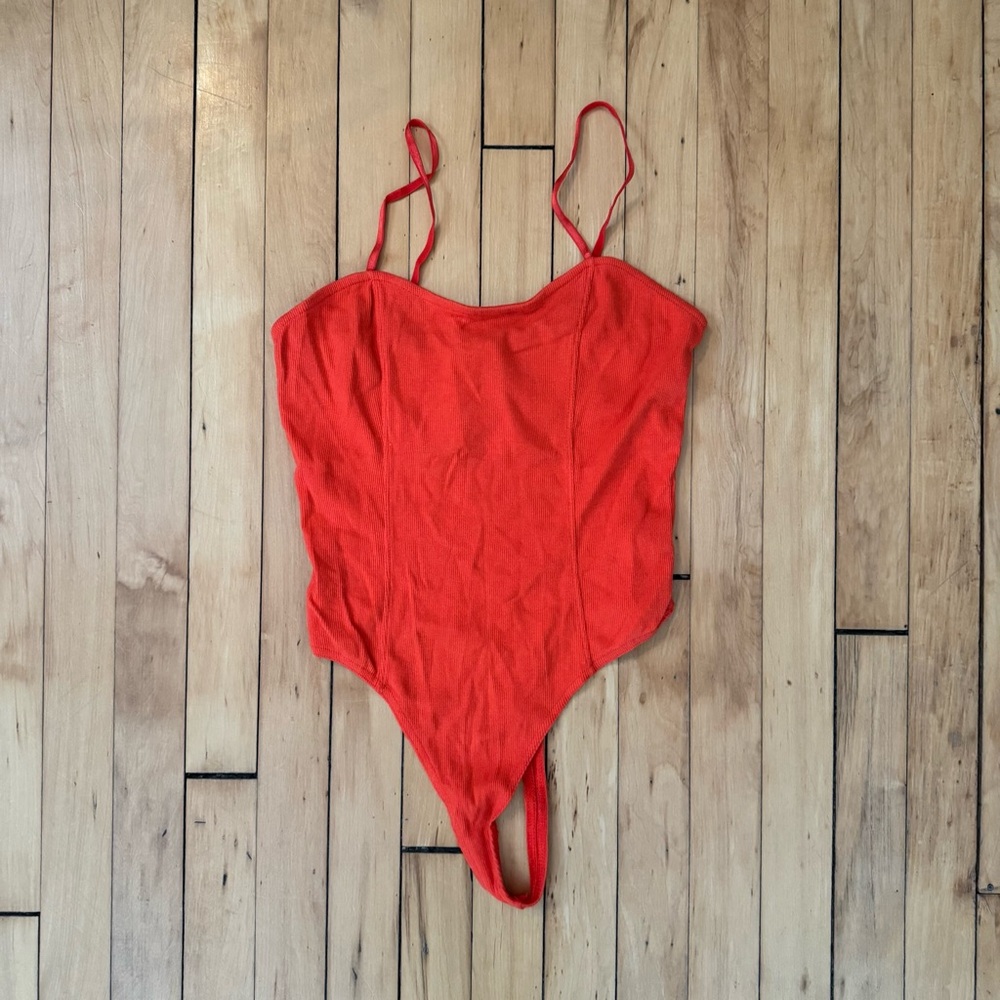 Ribbed body suit